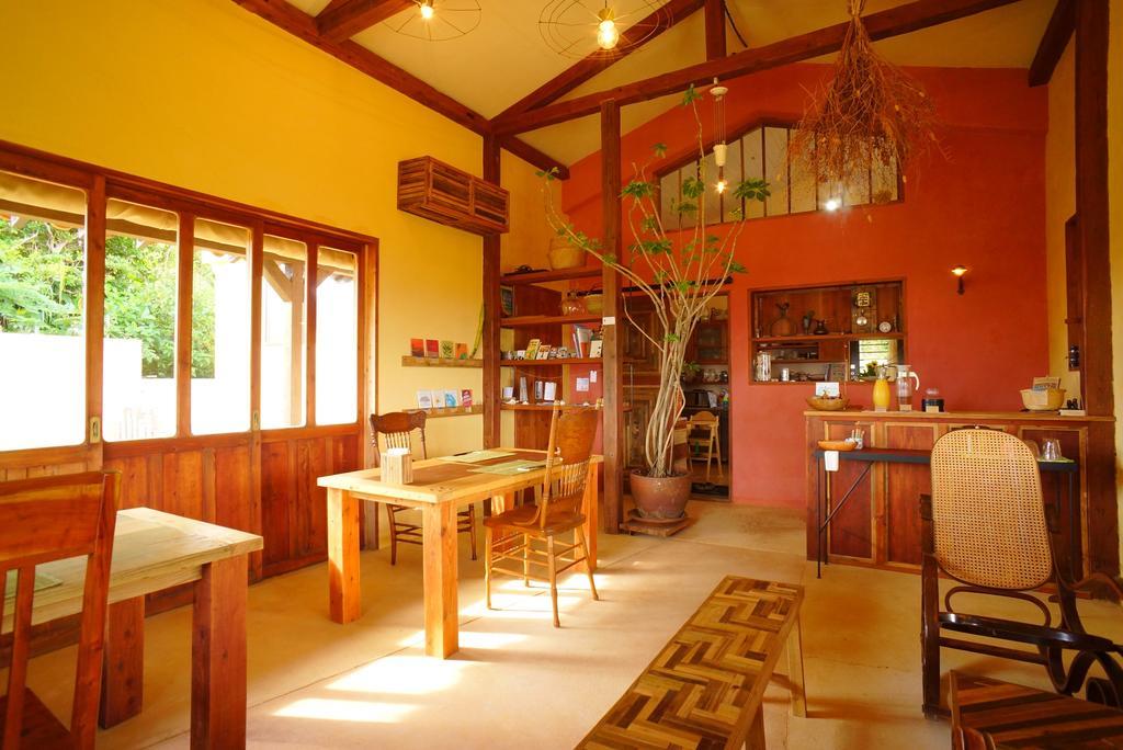 Somos Bed & Breakfast Kunigami Exterior photo